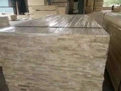 按客戶要求定尺定量各類加工楊木拼版抽屜幫板材加工
