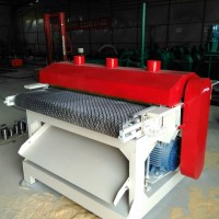履帶式多片鋸采用履帶式傳動進料一次鋸切成多塊材料的加工