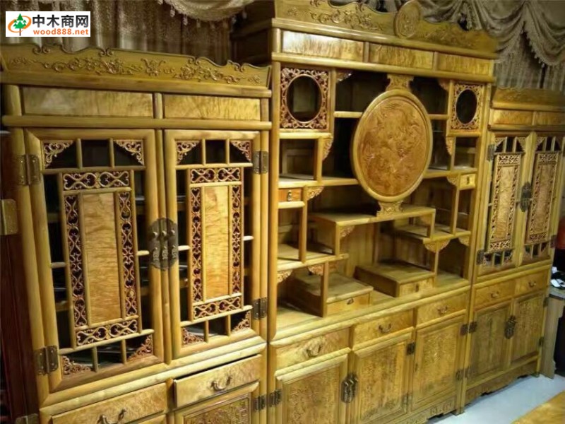 龍鳳呈祥三聯書柜