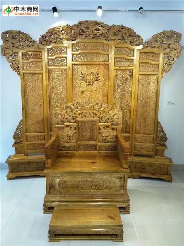 金絲楠木九龍屏風配乾隆大寶座三件套