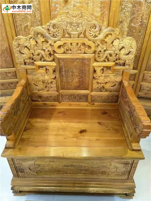 金絲楠木九龍屏風配乾隆