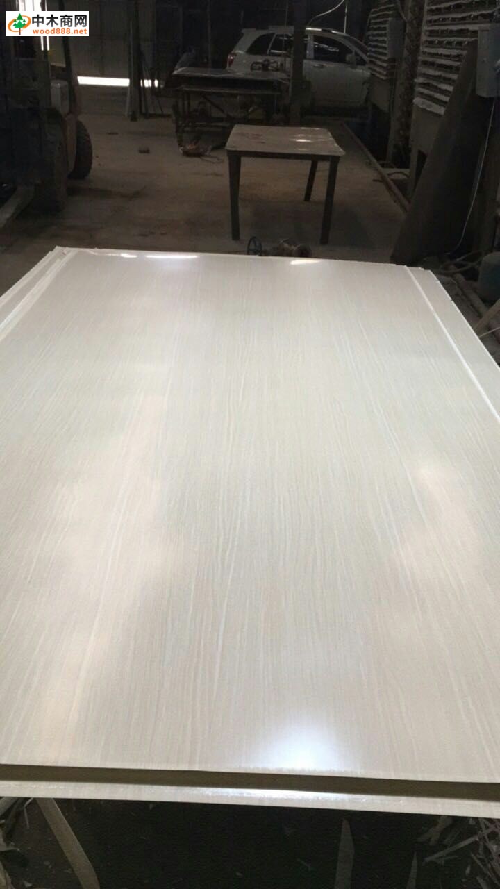 三聚氰胺飾面板