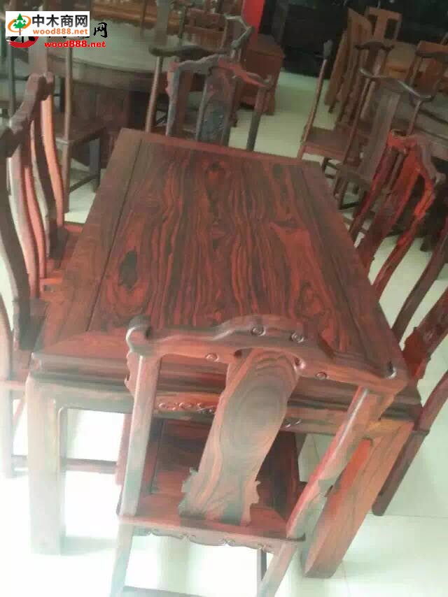 精品大紅酸枝橢圓餐桌各種花色款式園餐桌廠家批發(fā)供應(yīng)