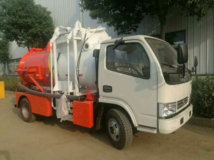 山東灑水車