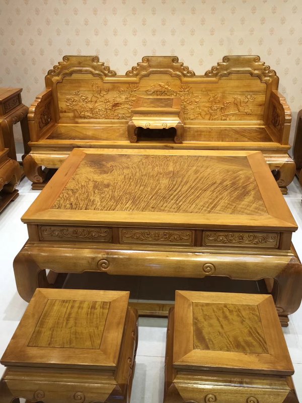 金絲楠木沙發十三件套