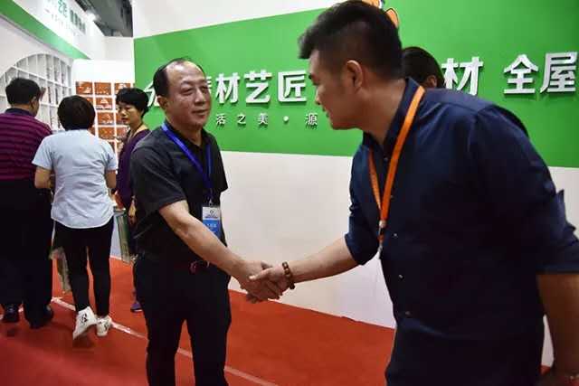 國際木業博覽會負責人前來參觀交流