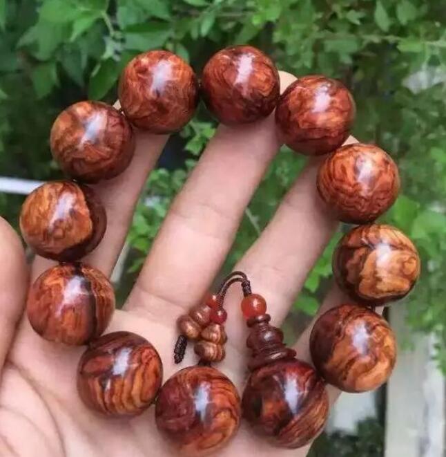 極為稀少的品種，癭子，越黃或者海黃的癭子同樣珍貴