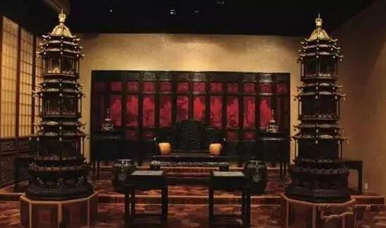景泰藍火龍紋壺