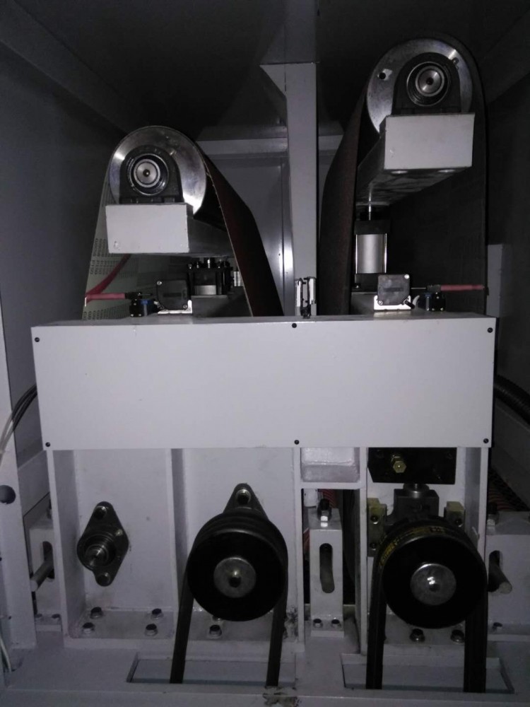  砂光機