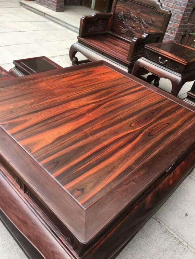 一寸紫檀一寸金，寸金深存寸光陰