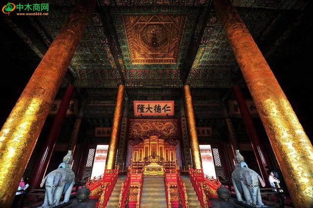 在古代每個帝王都有一把獨一無二的椅子—龍椅