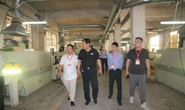 重慶木門及定制企業(yè)再次走進山東考察