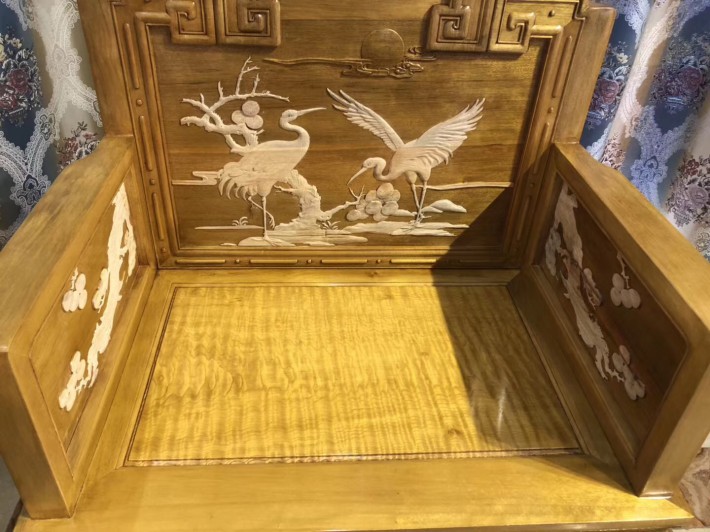 金絲楠木檀雕沙發(fā)八件套,1/3座茶幾,花架,方凳