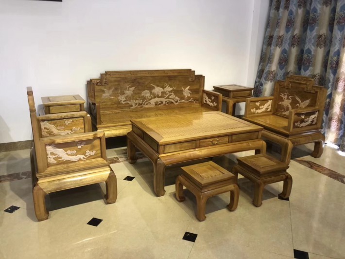 金絲楠木檀雕沙發(fā)八件套,1/3座茶幾,花架,方凳