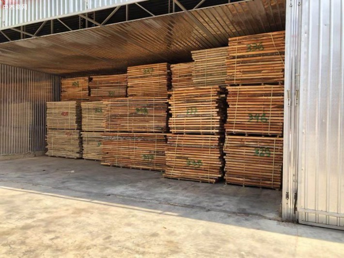 印尼桃花芯木主要用以制作高檔家具