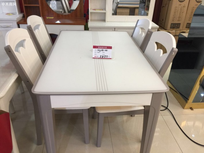 多個(gè)家具被鑒定甲醛超標(biāo)