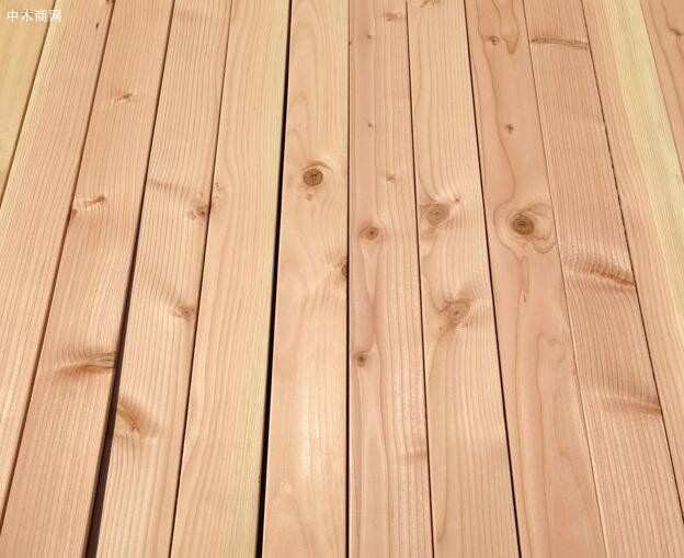 無缺陷材，加工用材，建筑用材和定制木材等多種等級(jí)