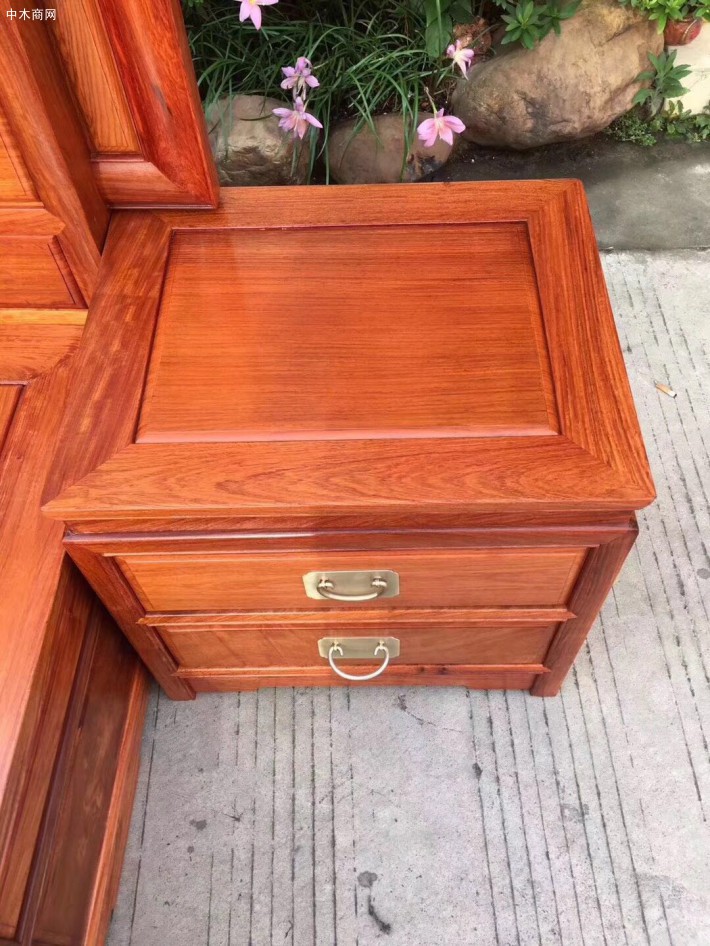 緬甸花梨大床