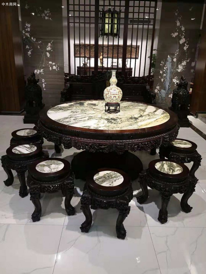 小葉紫檀園餐桌，園古凳