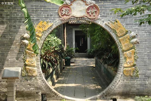 清暉園的最大看點在于套色玻璃