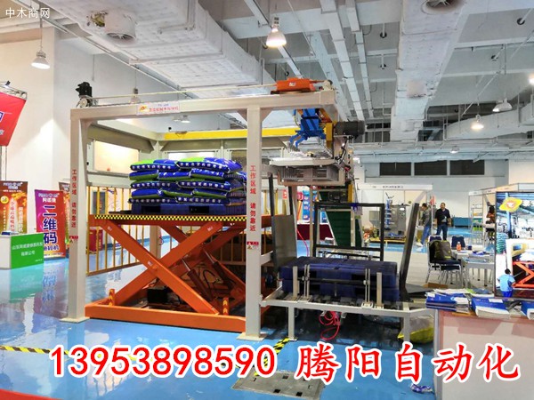 全自動碼垛機的出現大大提高了包裝和打包的效率