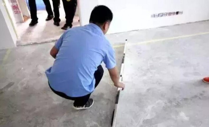檢查地面平整度