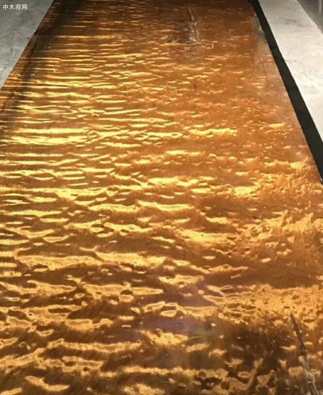 只有達到了金絲移行幻影，香味明顯的才能算是金絲楠