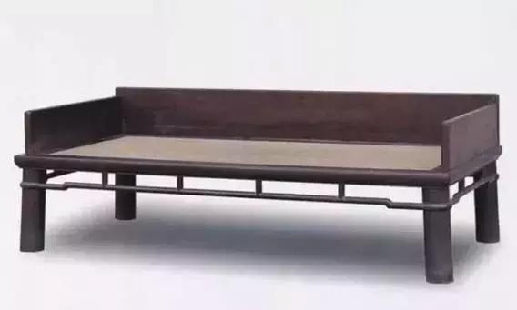 明代家具有廣、狹二義。廣義的明式家具