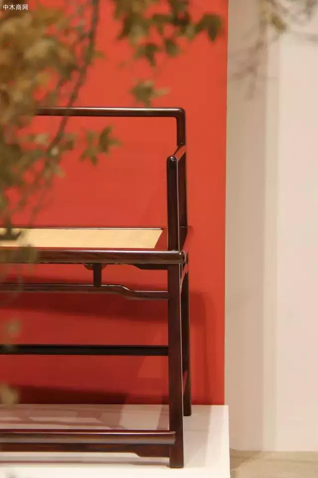 這種相對的分離又不是與世隔絕