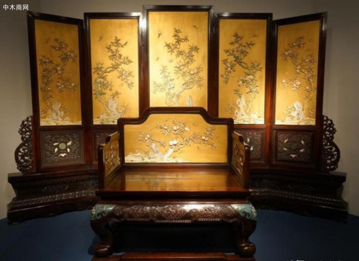 明式家具，一般以清代乾隆為界