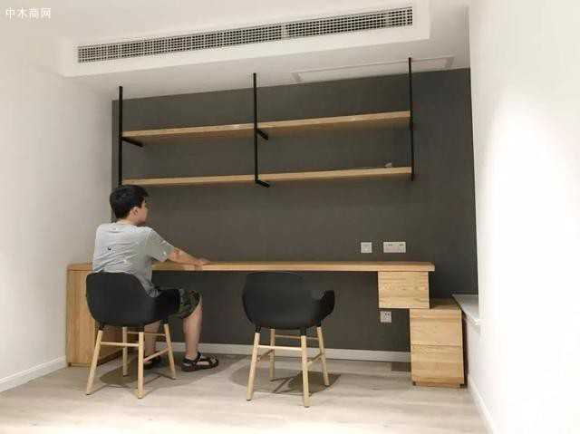 成品書桌