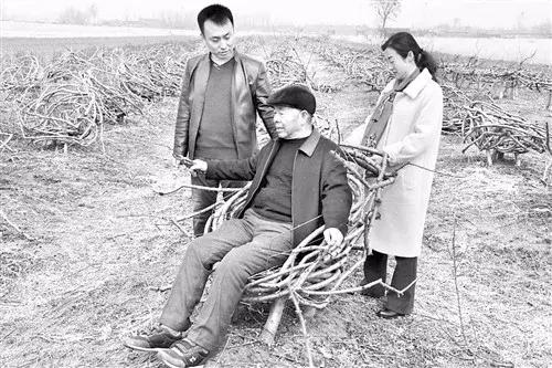 隨著根雕的原材料逐漸匱乏
