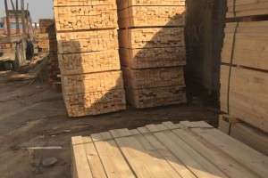三門峽建筑常用木材輻射松建筑木方批發
