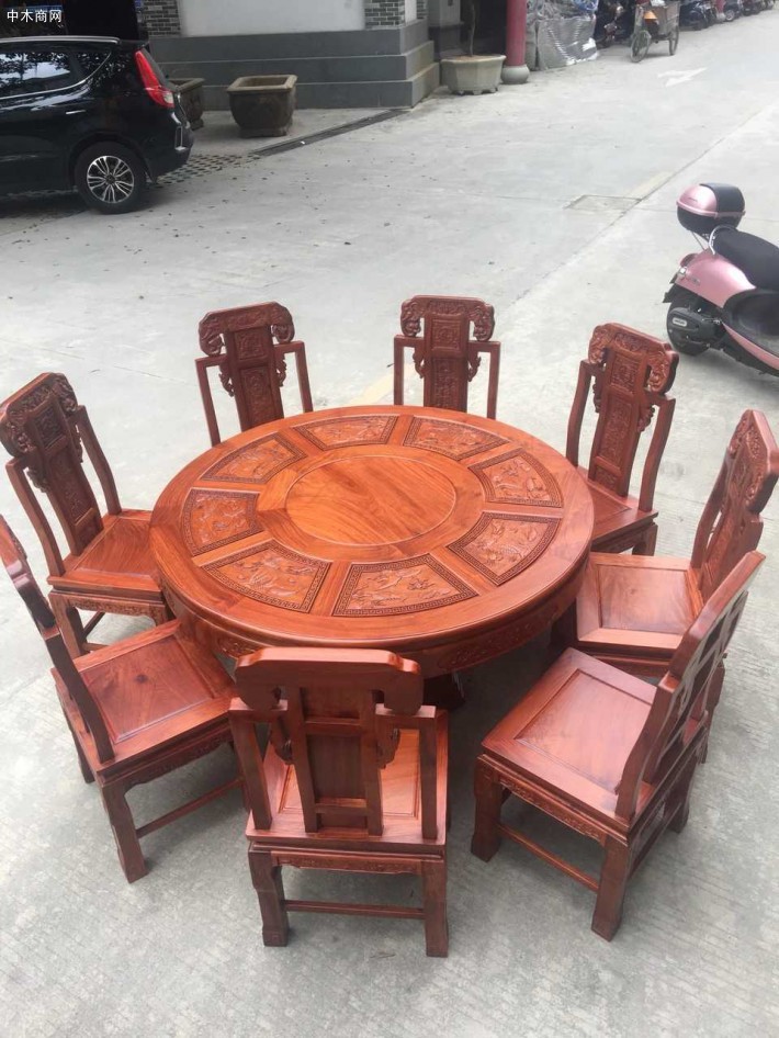 廣西憑祥市浦寨龍之涵紅木家具店專業(yè)生產(chǎn)緬甸花梨木大紅酸枝紅木家具國內(nèi)品牌企業(yè)