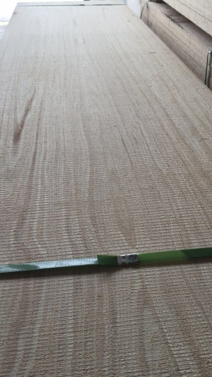 求購：科技木白蠟木板材