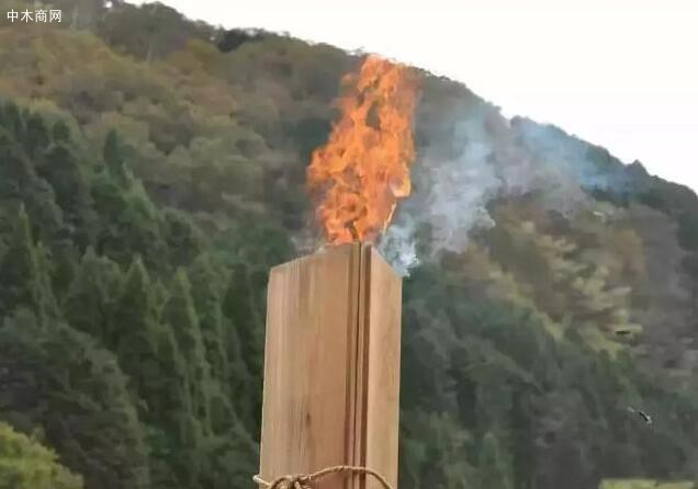 當時島上的木材資源非常匱乏