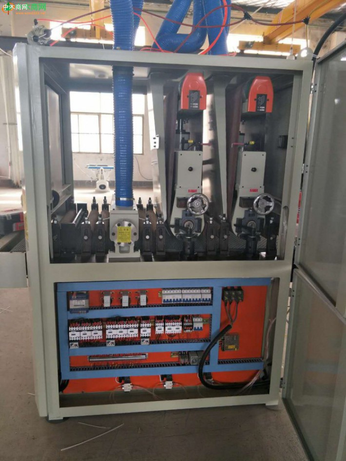 砂光機的啟動和工作步驟