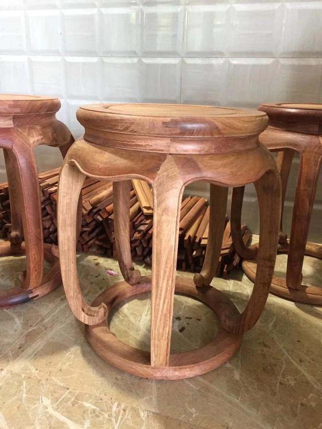 現在的實木家具，紅木家具很多都