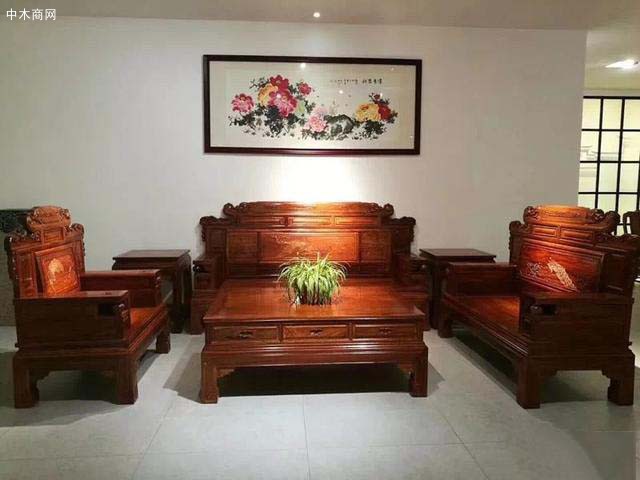 我們紅木實(shí)木家具非常耐用
