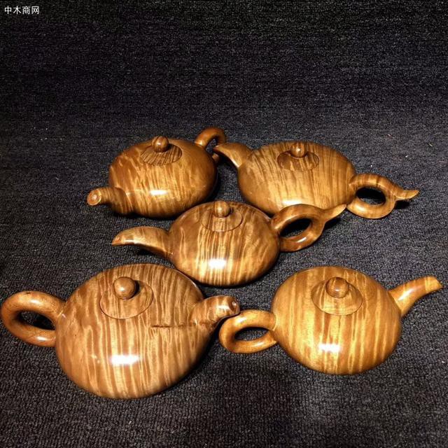 金絲楠木并不是一個(gè)樹種的名稱