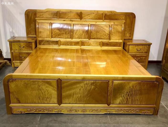 金絲楠木實木床價格