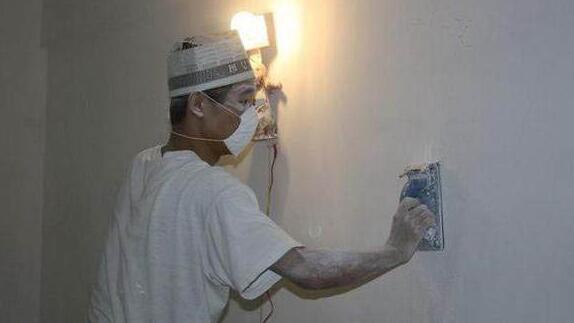 裝修墻面刮膩子前的處理工作