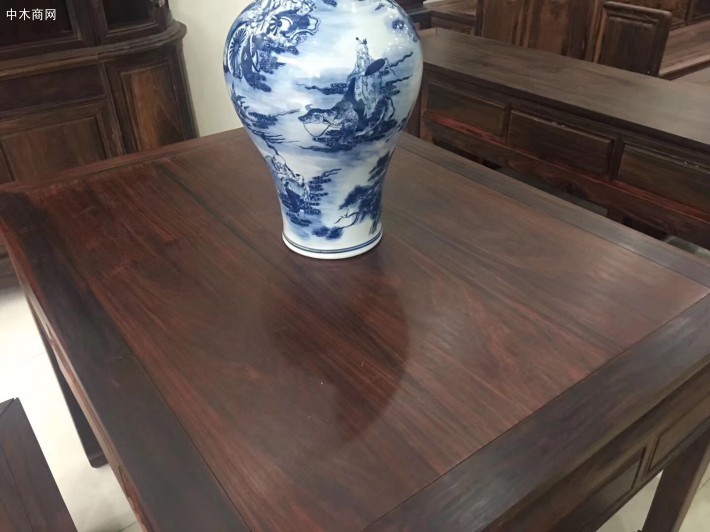 精品大紅酸枝條桌五件套收藏品圖片