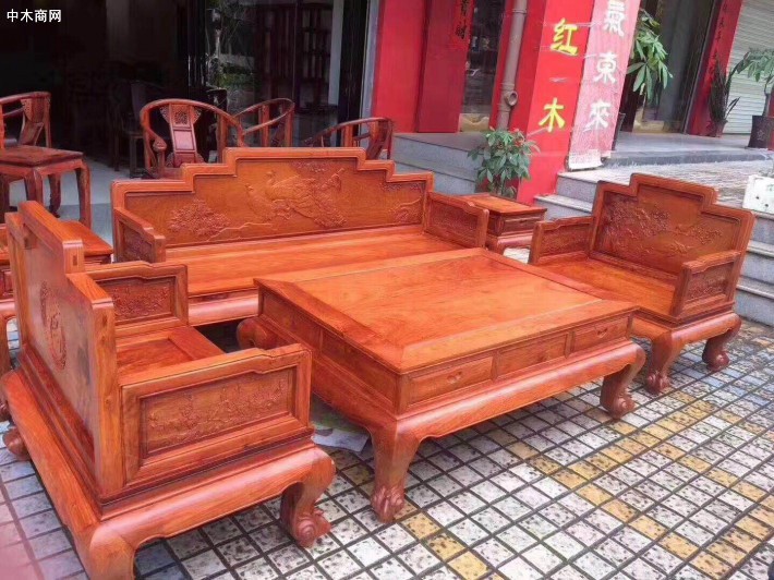 一套用料很足的精品緬甸花梨沙發,這么好的品質,居然無人問津?