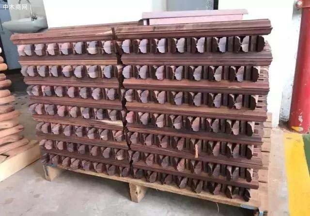 紅木家具制作第二件事是將開好的料進行烘干