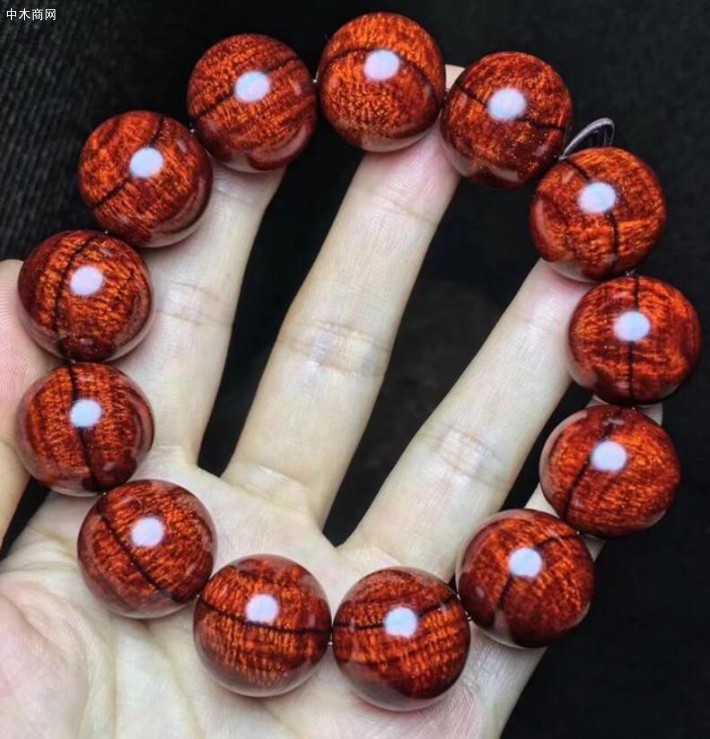 小葉紫檀手串怎么定價格才合理廠家