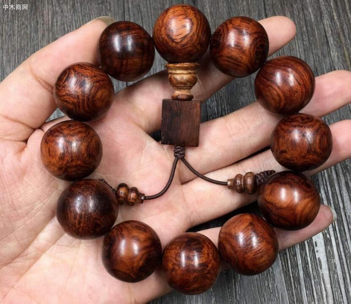 正宗老料海南黃花梨手串價格多少錢一串供應(yīng)