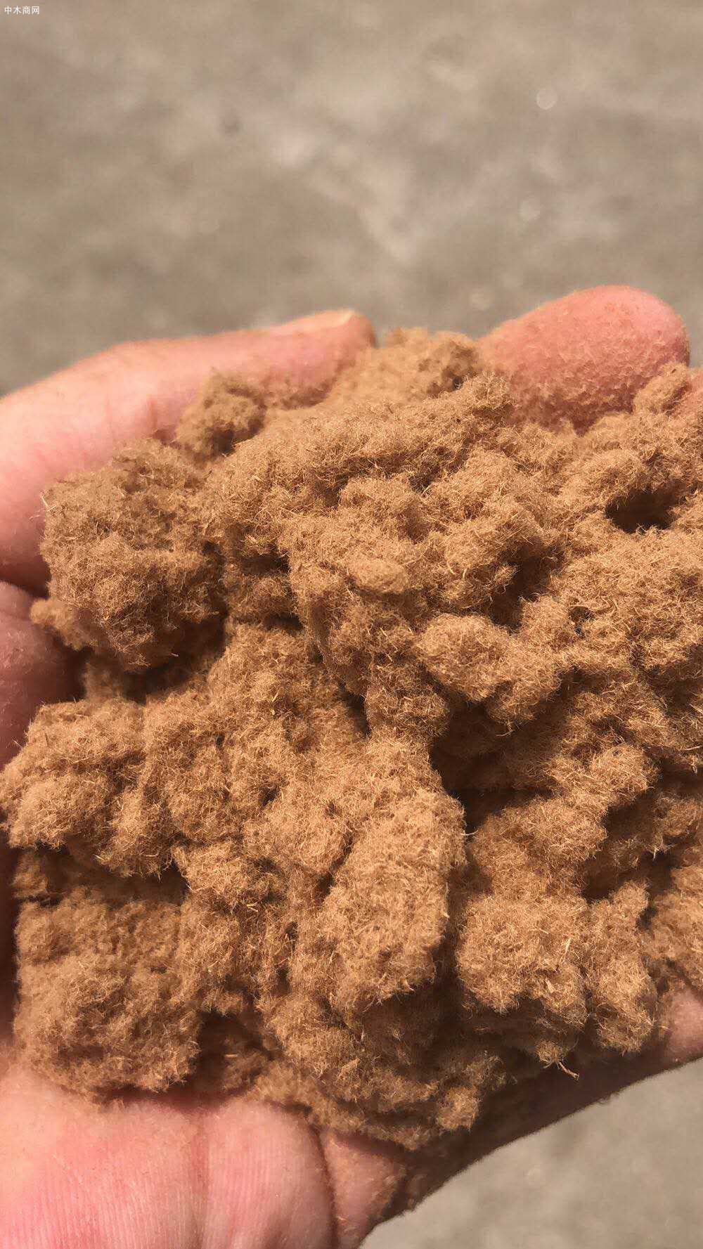 大量收購：造紙纖維和密度板纖維