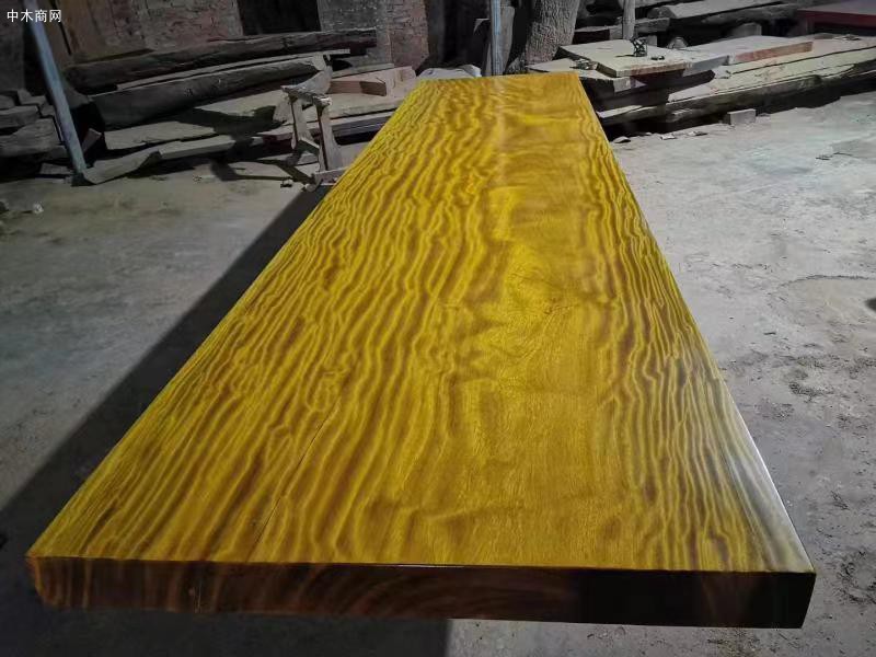 求購：金絲楠木大板