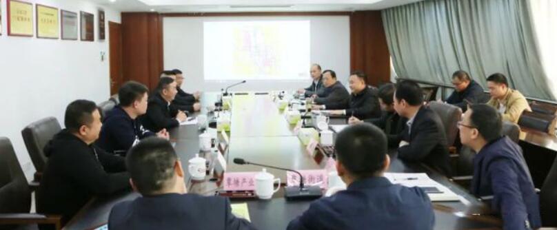 覃塘區委書記會見覃塘板材行業代表